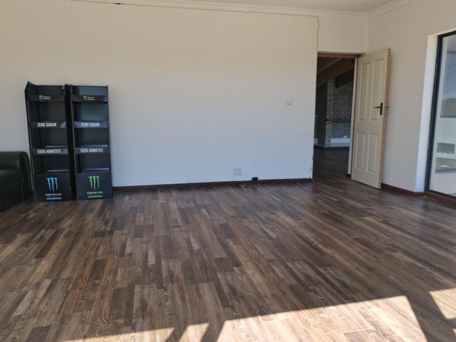 5 Bedroom Property for Sale in Royalston Residential Estate and Wildlife Reserve Eastern Cape